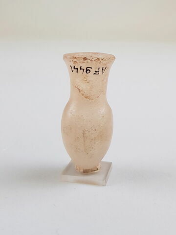 vase-hatches ; vase simulacre ; vase miniature