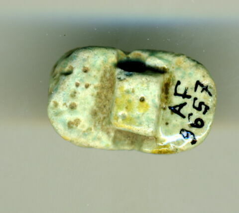 scarabée ; amulette, image 2/2