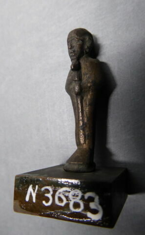 figurine, image 2/4