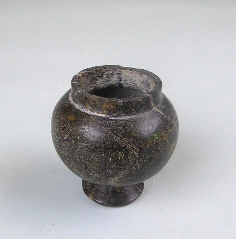 vase miniature ; gobelet