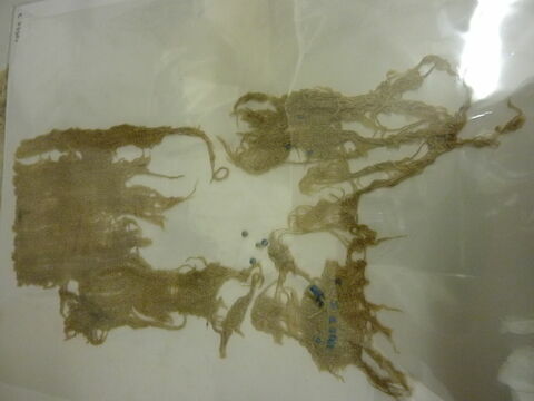 tissu miniature ; perle, image 2/2