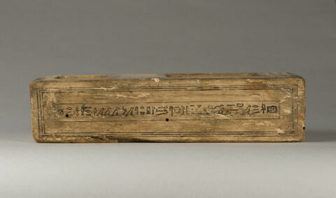 socle de statue ; statue de Ptah-Sokar-Osiris ; tissu, image 6/7