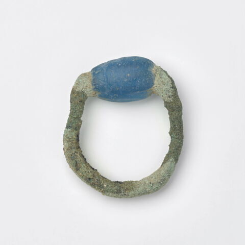 bague à butées  ; scarabée, image 3/3