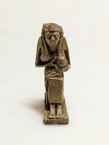 figurine d'Isis allaitant ; amulette