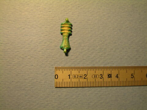 amulette ; perle, image 1/1