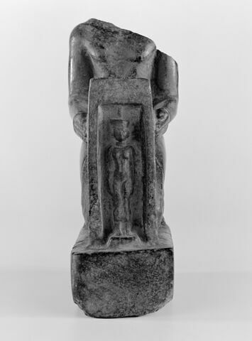 statue naophore, image 8/12