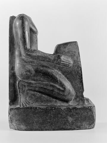 statue naophore, image 9/12