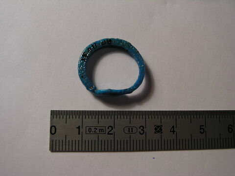 bague, image 1/1