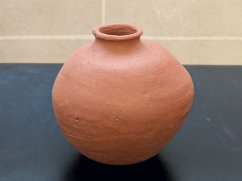 vase, image 1/4