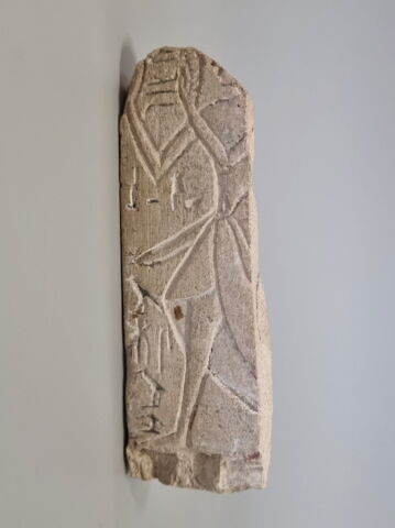 statue, image 5/5
