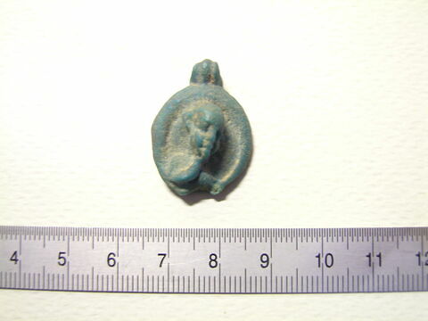 médaillon, image 1/1