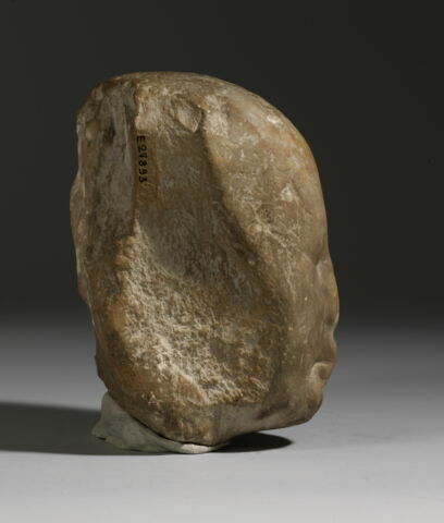 statue, image 4/9