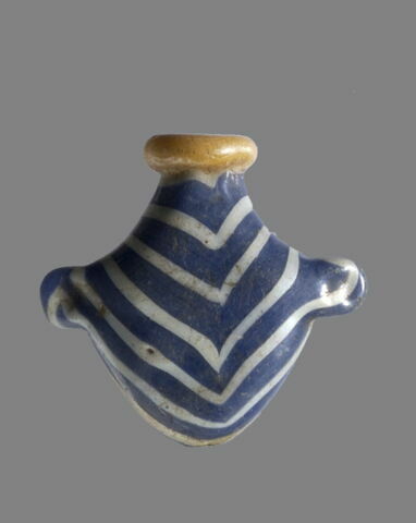amulette ; perle, image 1/2