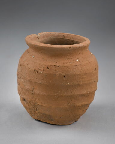 pot, image 2/2
