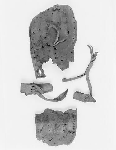 sandale gauche ; fragments, image 2/2