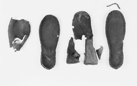 paire de chaussures ; fragments, image 2/2