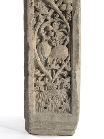 pilier ; deux fragments recollés, image 3/16