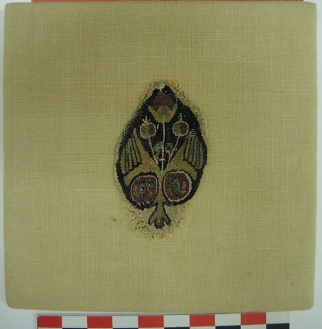 décor de textile ; fragment, image 2/4