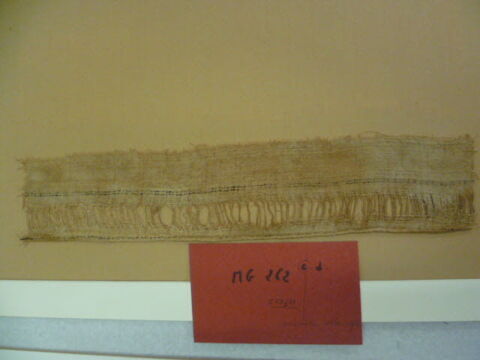tissu ; fragment, image 1/1