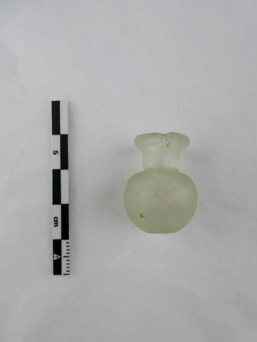 vase, image 2/3