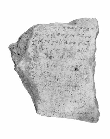 ostracon ; fragment, image 1/2