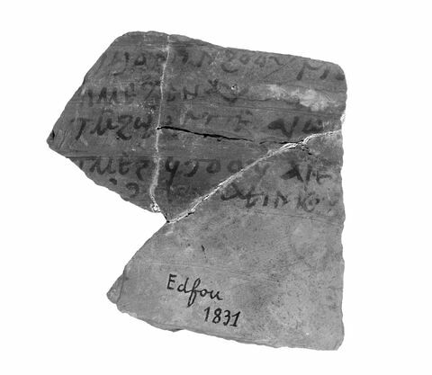 ostracon ; fragments, image 5/5