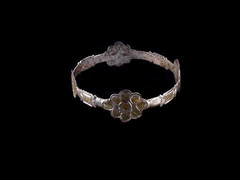 bracelet en anneau à médaillons