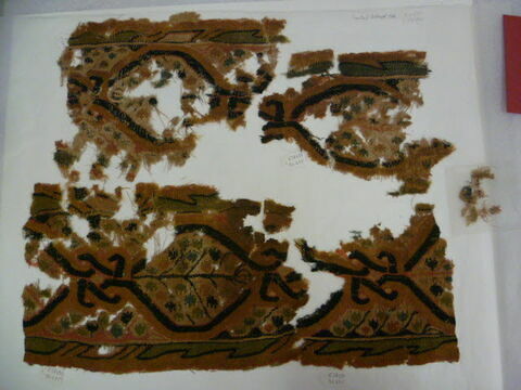 décor de textile ; fragments, image 2/2