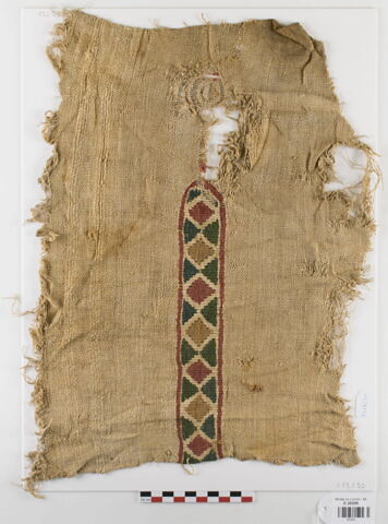 bande décorative d'habillement ; fragment