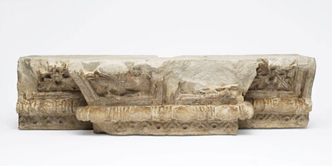 pilastre ; chapiteau ; frise, image 2/4