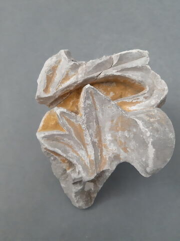 chapiteau ; fragments, image 1/1