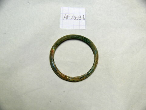 bracelet en anneau, image 2/2