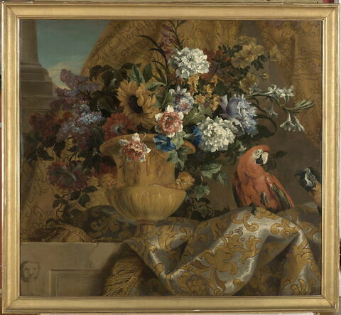 Vase d'or avec des fleurs et des perroquets, image 2/2