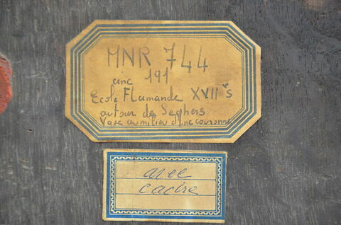 dos, verso, revers, arrière ; détail étiquette © Musée du Louvre