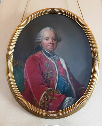 Portrait en buste d'Étienne-François, duc de Choiseul, marquis de Stainville, image 2/3