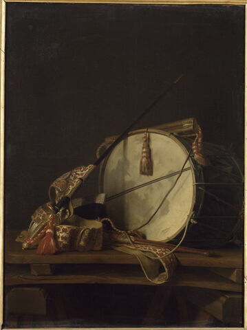 Attributs militaires (un tambour et une épée), image 1/1