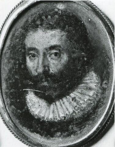 Portrait d'homme de trois-quarts à gauche, demi-buste., image 4/4