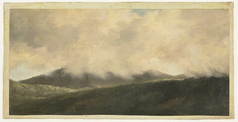 À Rocca di Papa: montagnes cachées dans les nuages, dit aussi La Rocca di Papa sous les nuages