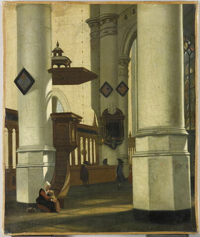 Intérieur d'église avec femme au pied d'une chaire