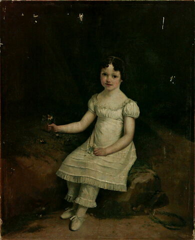 Portrait de petite fille, en robe blanche, image 2/2