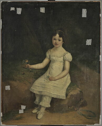 Portrait de petite fille, en robe blanche, image 1/2