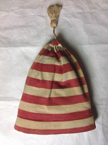 Bonnet de coton, porté par Corot et abandonné chez Dutilleux