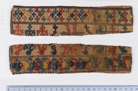 décor de textile ; fragment, image 1/1