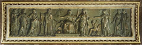 L'Europe civilisée par les Sciences, les Arts et les Lettres. Les Arts rendent hommage à la Concorde.
Médaillons de Puget et Mansart
Médaillons de Goujon et Lescot