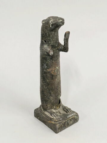 figurine