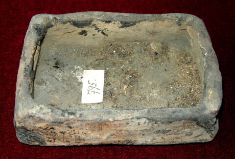 sarcophage à serviteur funéraire