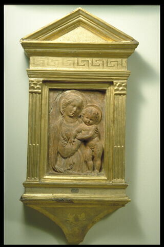 La Vierge portant l'Enfant nu et debout sur ses genoux, image 9/11