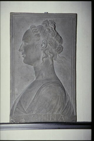 Portrait idéal de l'impératrice Faustine l'ancienne (?), image 2/2
