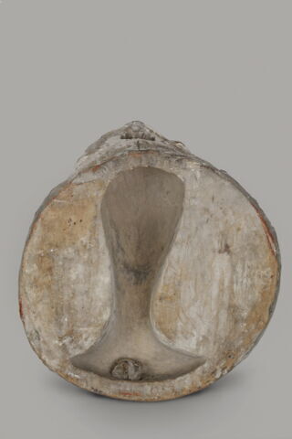 Tête d'homme de face barbu et lauré, image 3/4