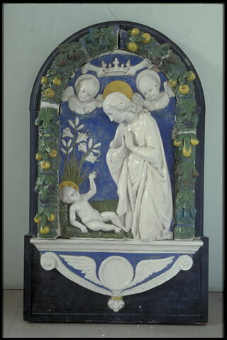 La Vierge adorant l'enfant